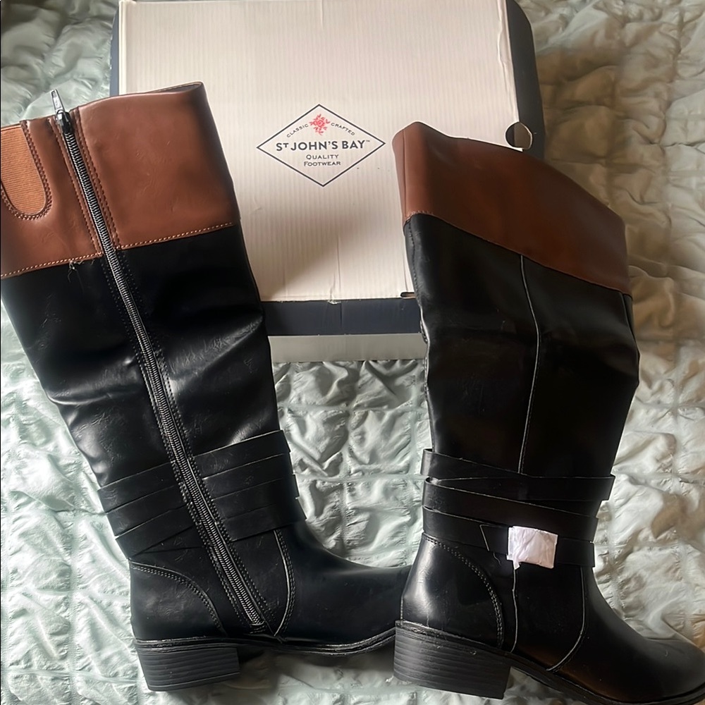 St. John's Bay Women's Black and Brown Boots